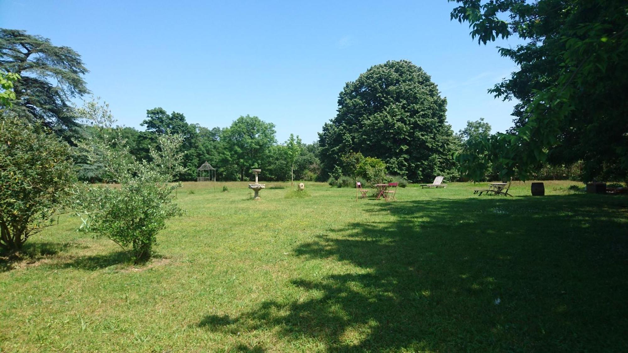 L'Ecrin De Vert Saint-Alban-du-Rhône Pokój zdjęcie